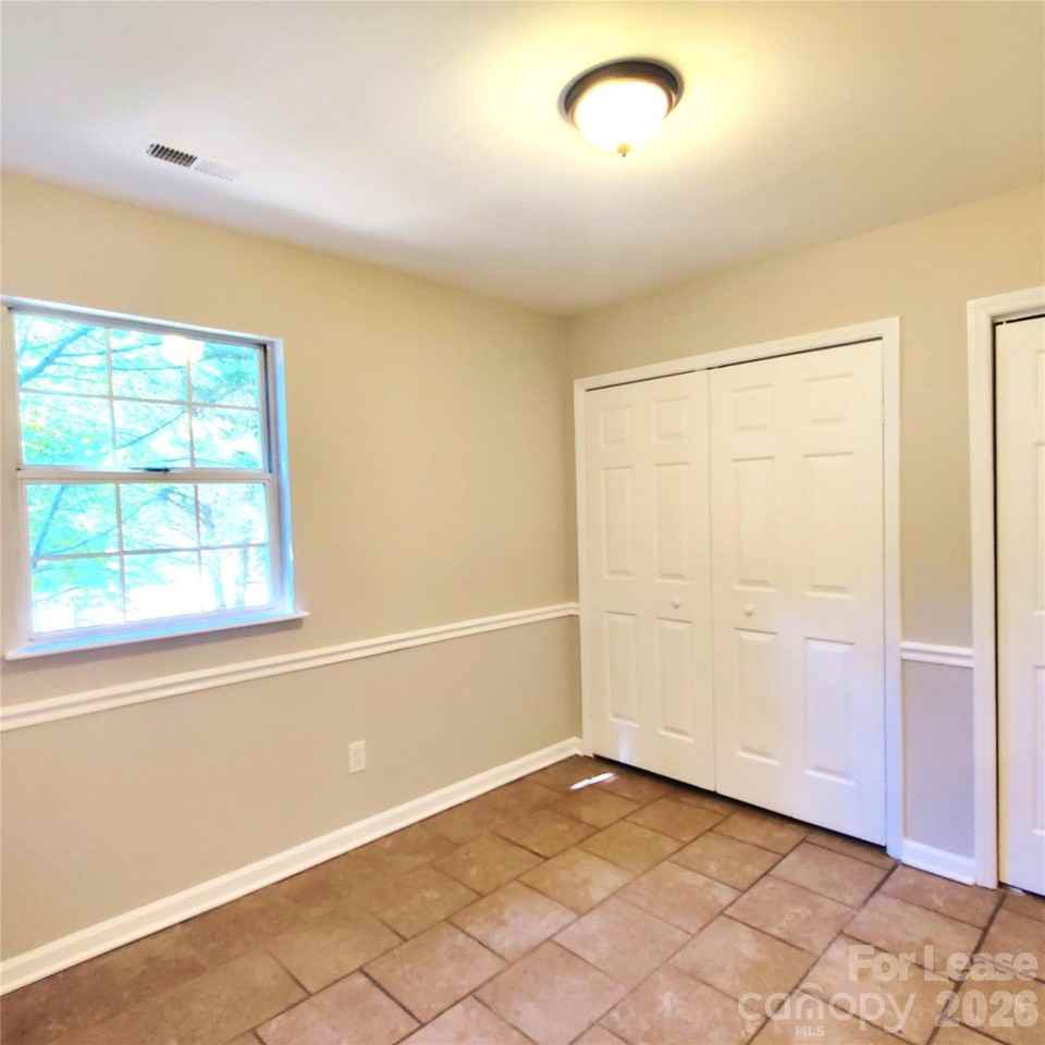 6041 Acadian Woods Dr - Photo 7 of 19
