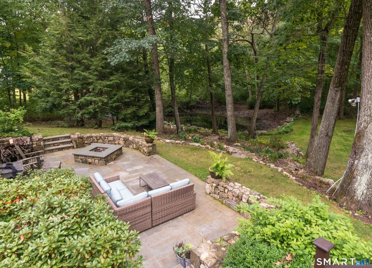 36 Kingswood Pl - Photo 6 of 35