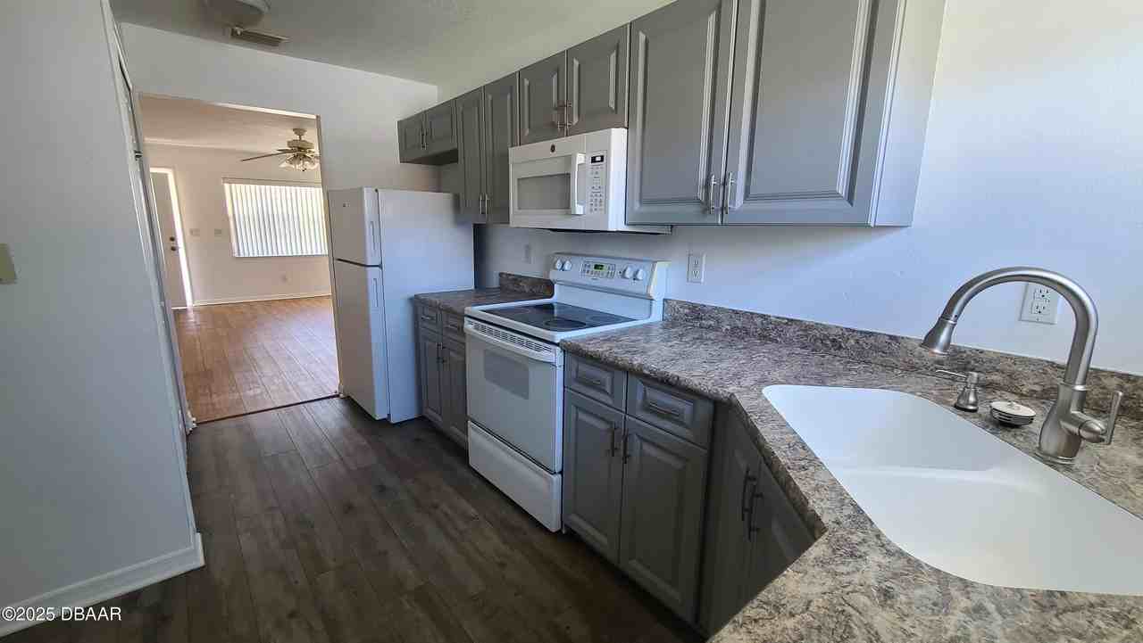 249 College Park Dr - Photo 7 of 15