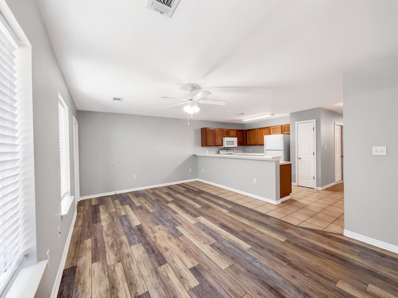 46 Park Cir Se #B - Photo 5 of 13