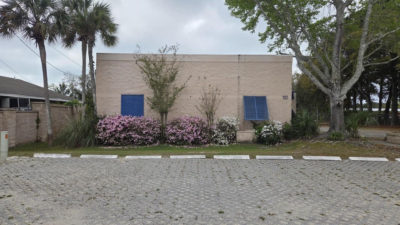 10 Industrial St Nw - Photo 2 of 13