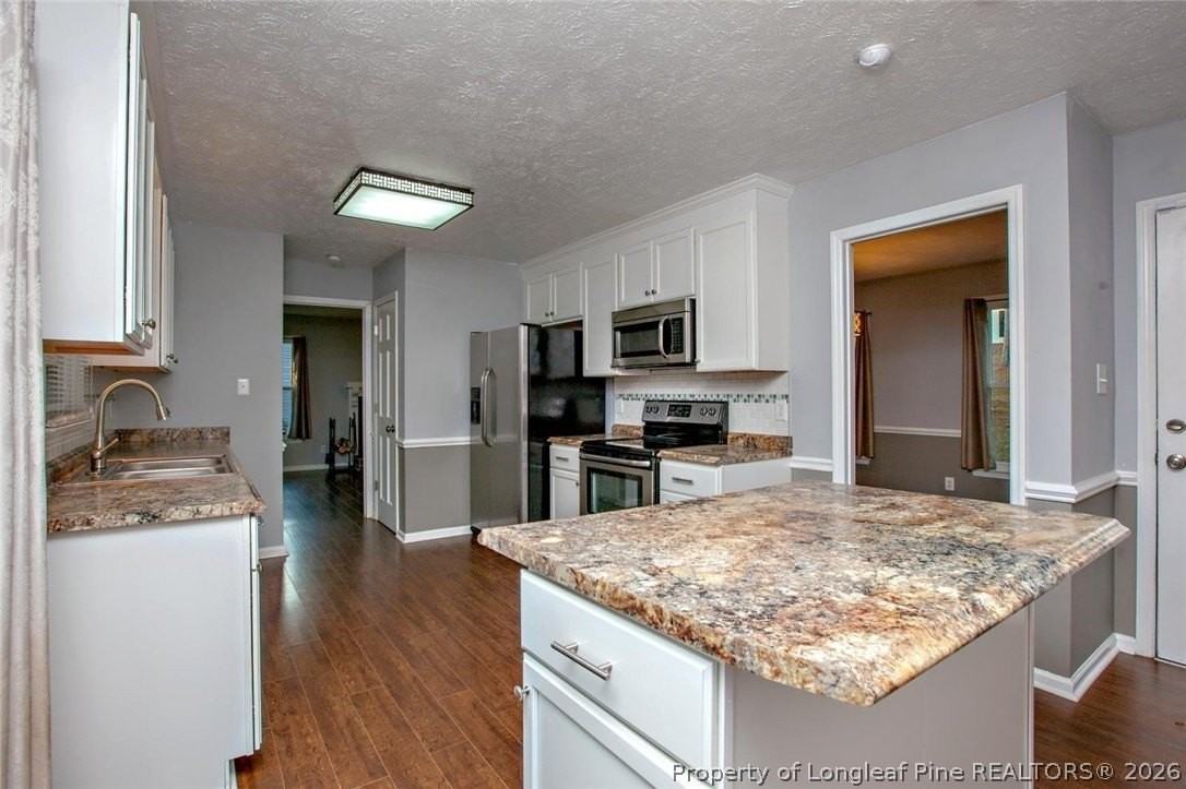 1819 Eichelberger Dr - Photo 6 of 37