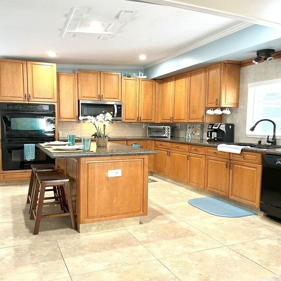 17 Pompano Ave - Photo 3 of 38