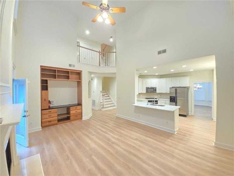 12592 Waterside Dr - Photo 5 of 50