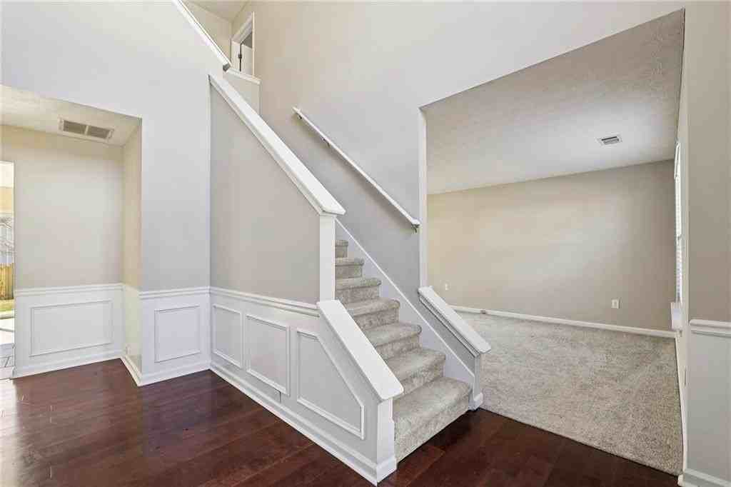 1348 Woodcutt Pl - Photo 5 of 43