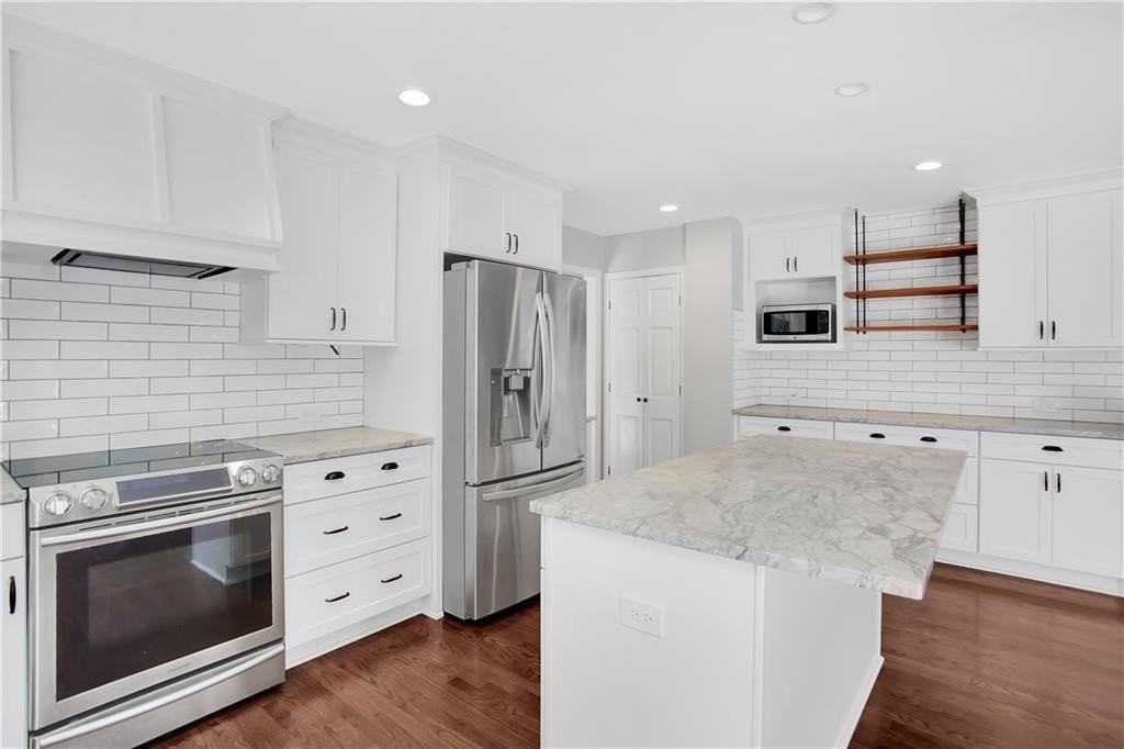 455 Persimmon Ln - Photo 4 of 25