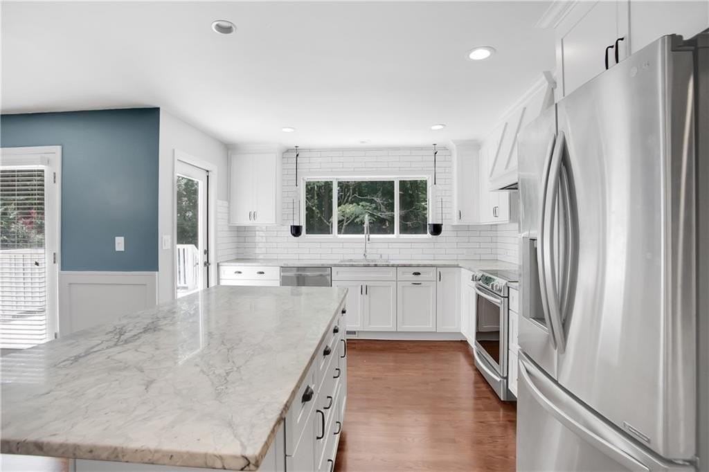 455 Persimmon Ln - Photo 6 of 25