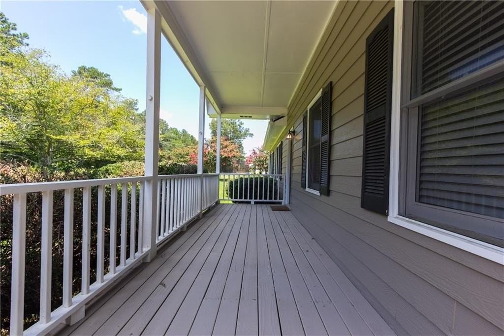 374 Mcgiboney Rd - Photo 5 of 29