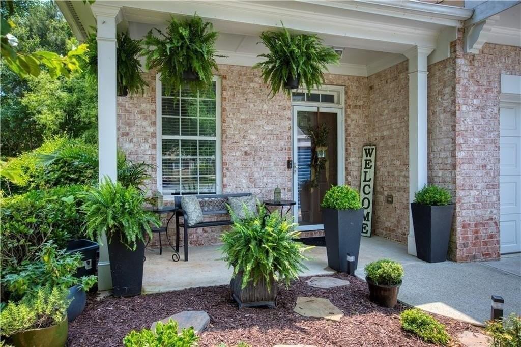 475 Grayson Way - Photo 2 of 14