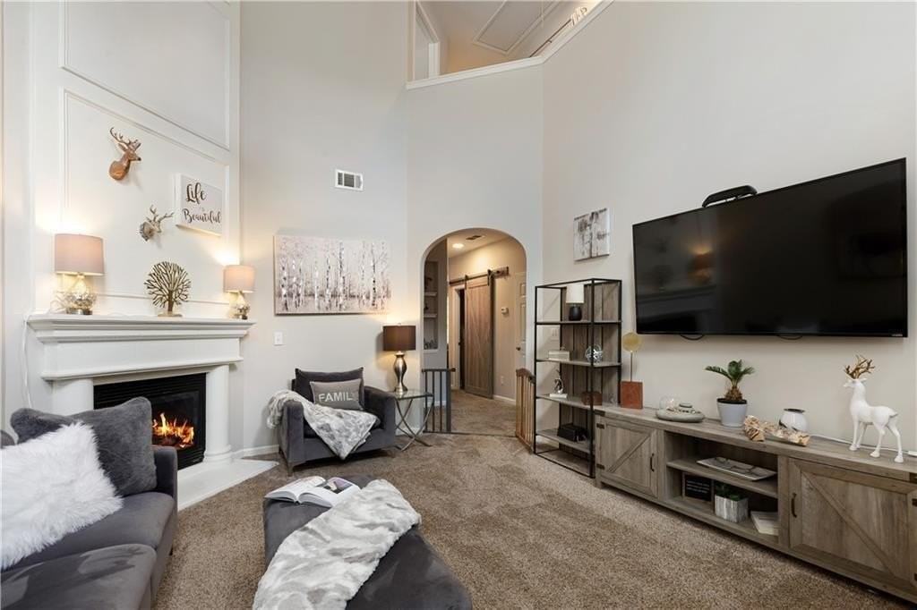 475 Grayson Way - Photo 3 of 14