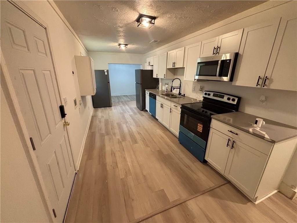 1656 Thornton Pl Sw - Photo 5 of 10