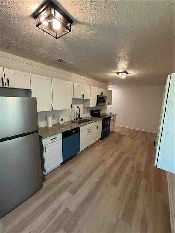 1656 Thornton Pl Sw - Photo 7 of 10