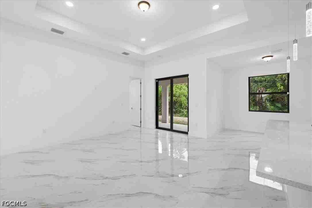 1436 Graham Cir - Photo 6 of 35