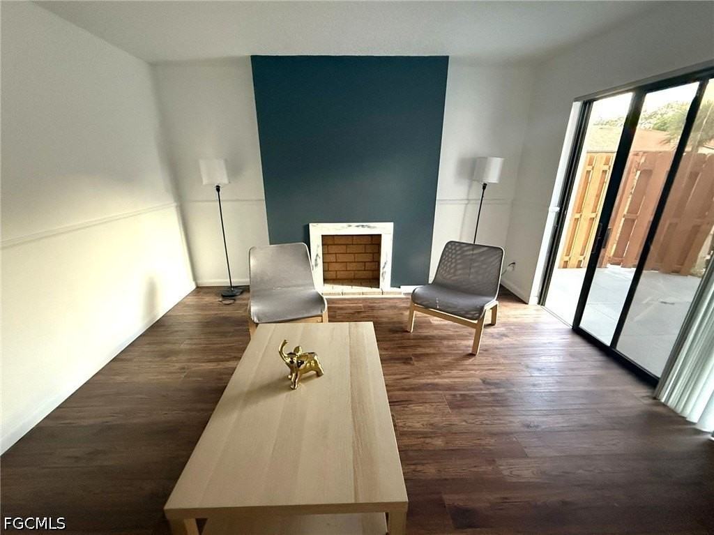 1406 Park Shore Cir #3 - Photo 6 of 21
