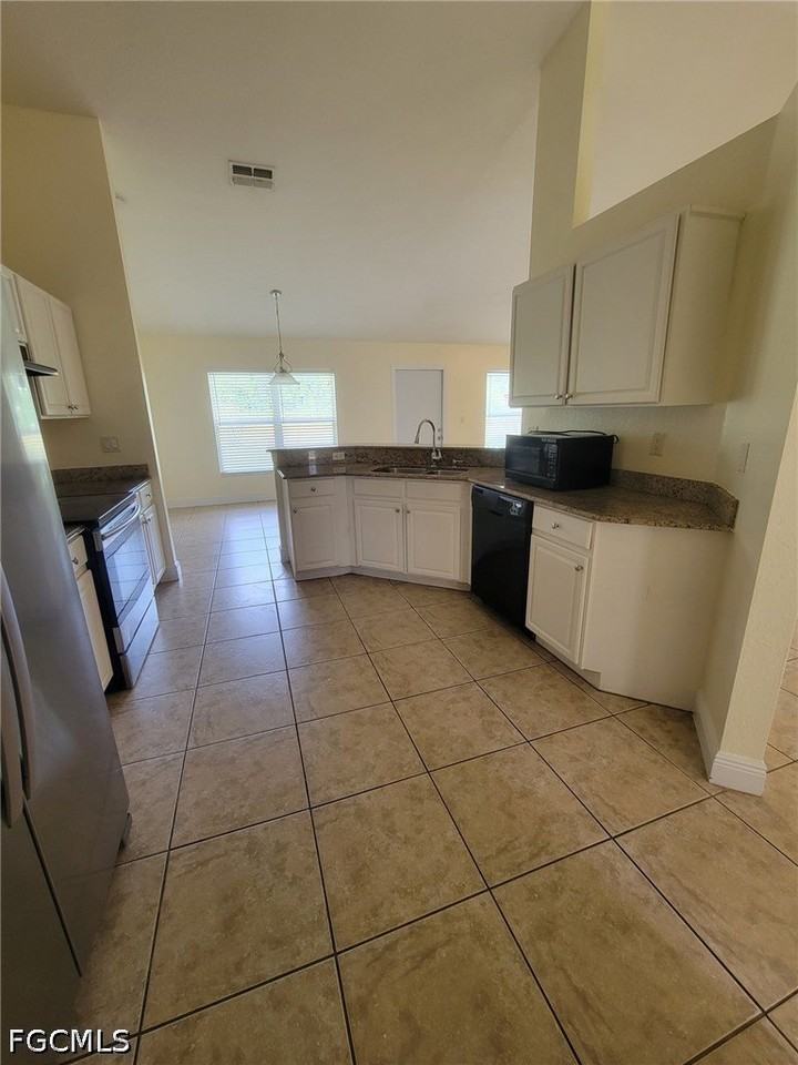 8071 Liriope Loop - Photo 3 of 14