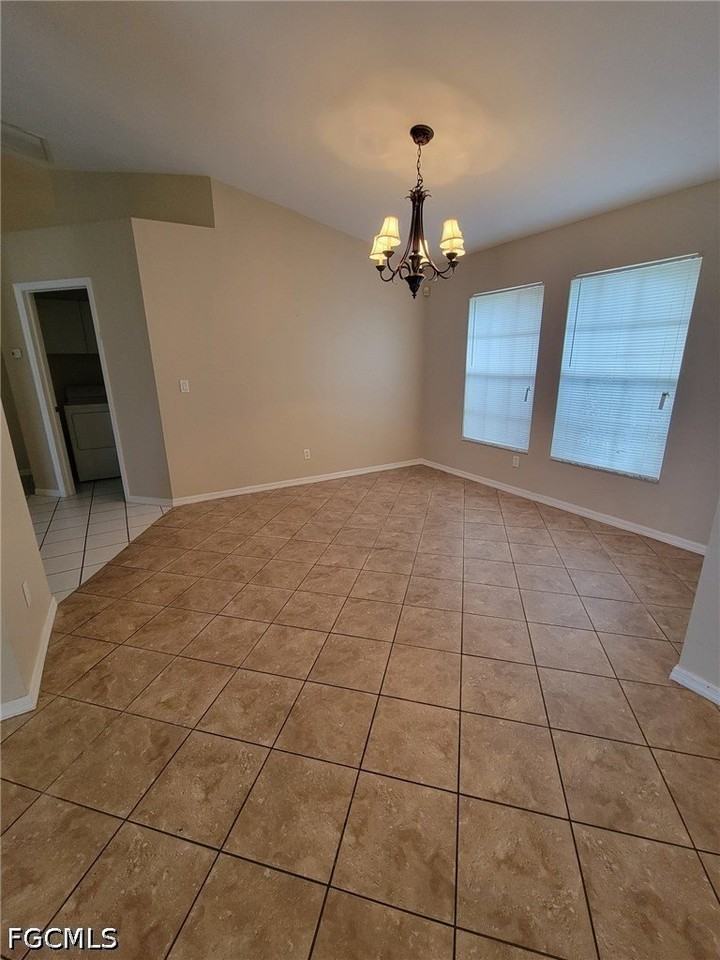 311 Inman St - Photo 3 of 15