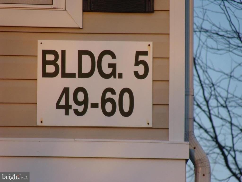 52 Kyle Way - Photo 2 of 27