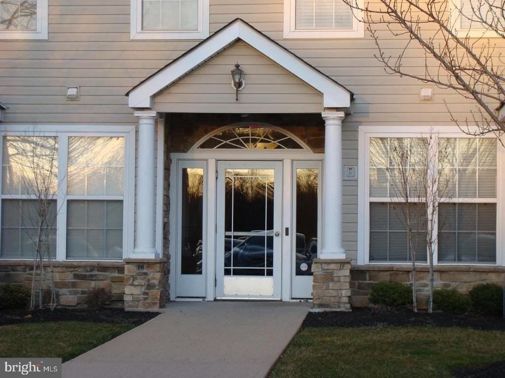52 Kyle Way - Photo 3 of 27