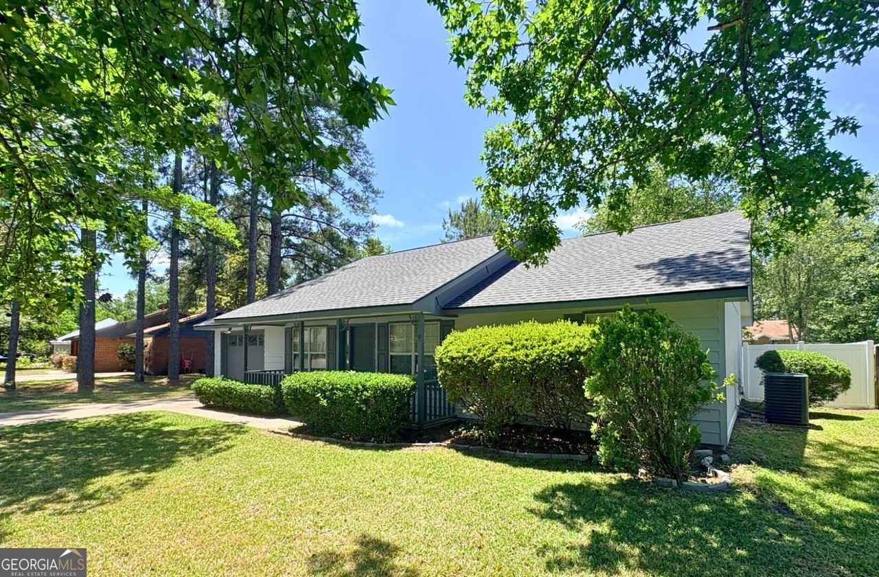 204 Merriwood Cir - Photo 3 of 41