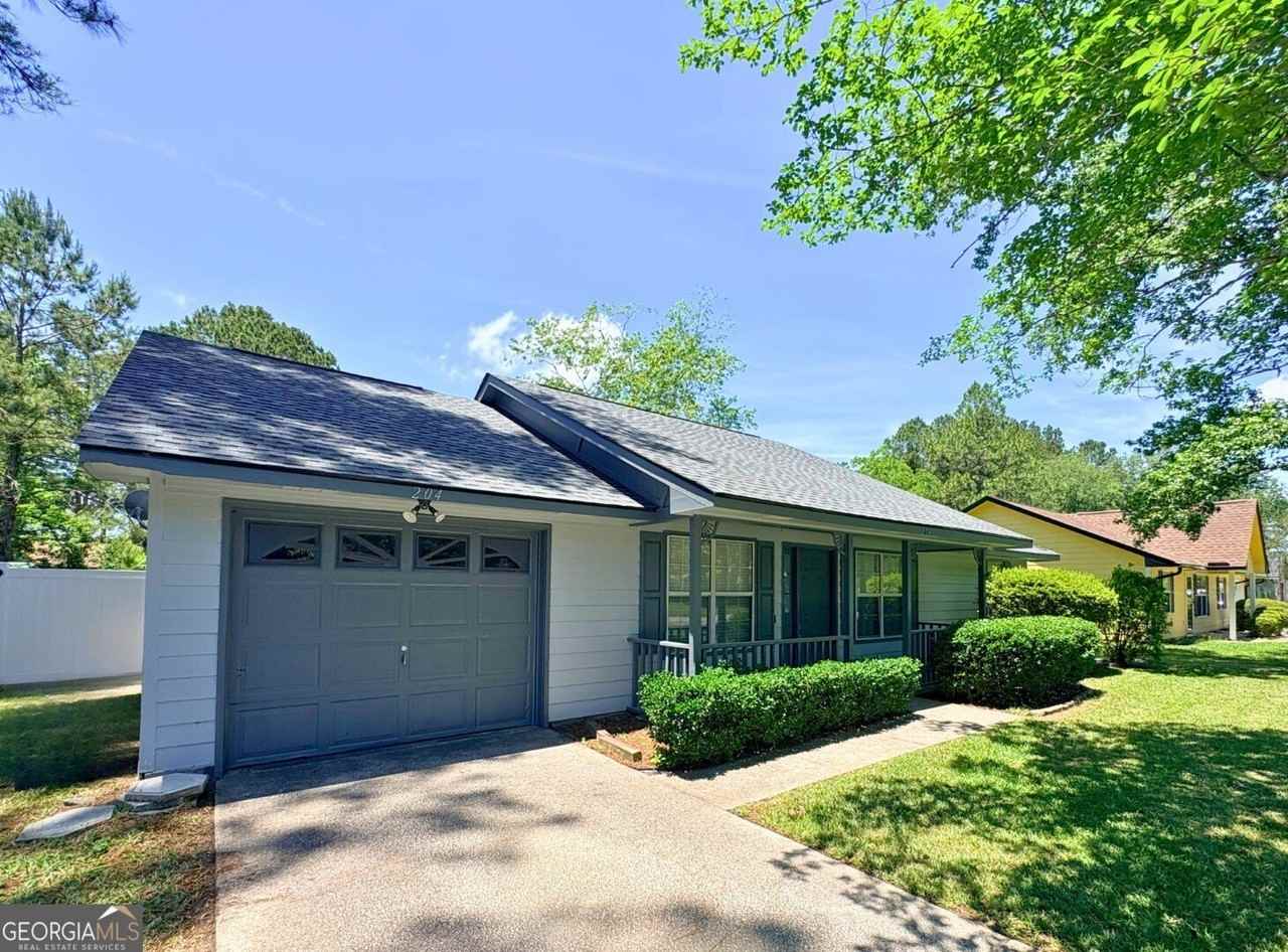 204 Merriwood Cir - Photo 4 of 41