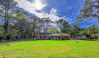 featured image of 6868 Bay Rd