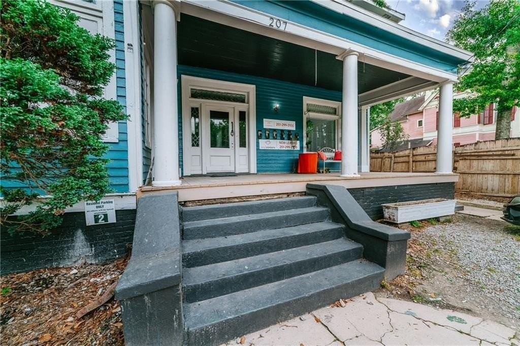 207 Michigan Ave #3 - Photo 5 of 21