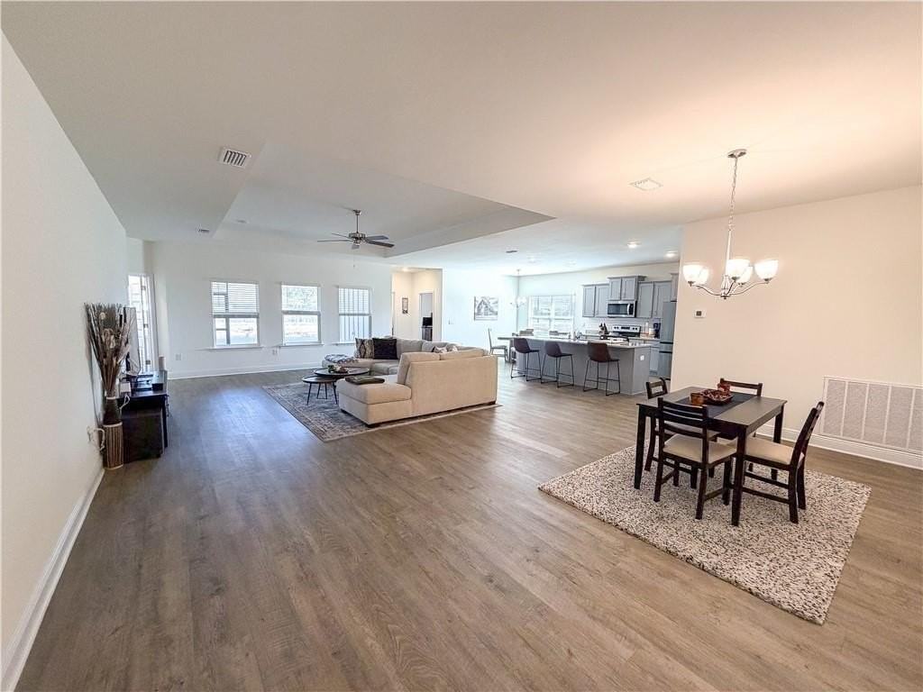 27137 Augustine Dr - Photo 3 of 31