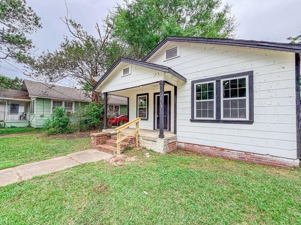38 Flock Ave - Photo 2 of 18