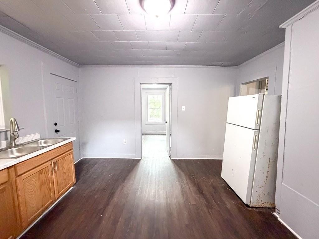 38 Flock Ave - Photo 7 of 18
