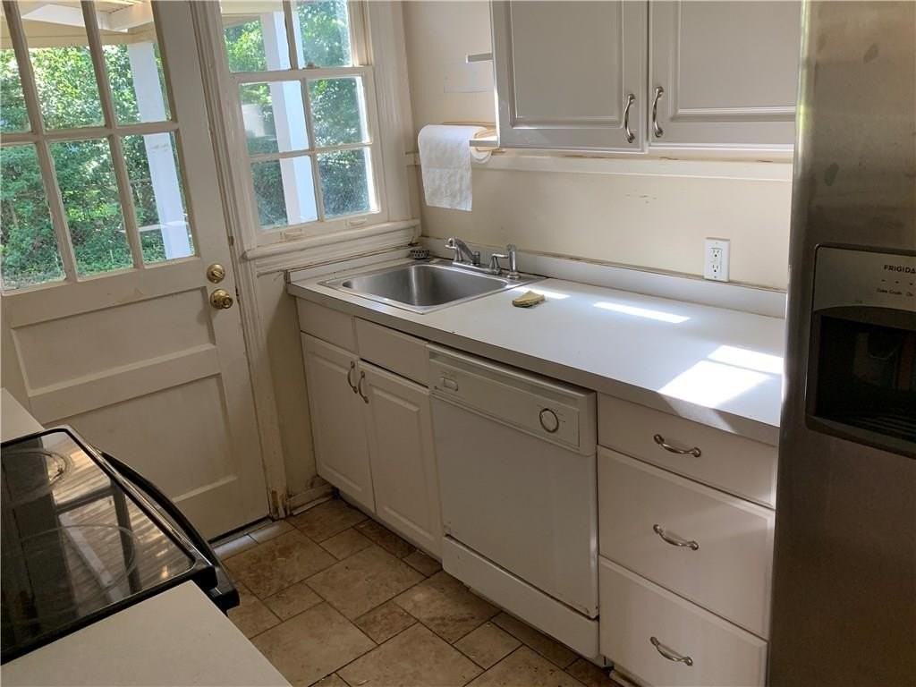 5217 Border Dr S - Photo 4 of 8