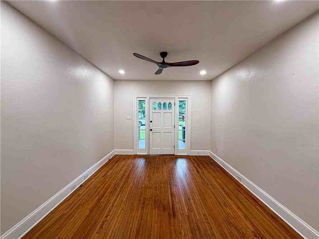 104 Glenwood St - Photo 6 of 30