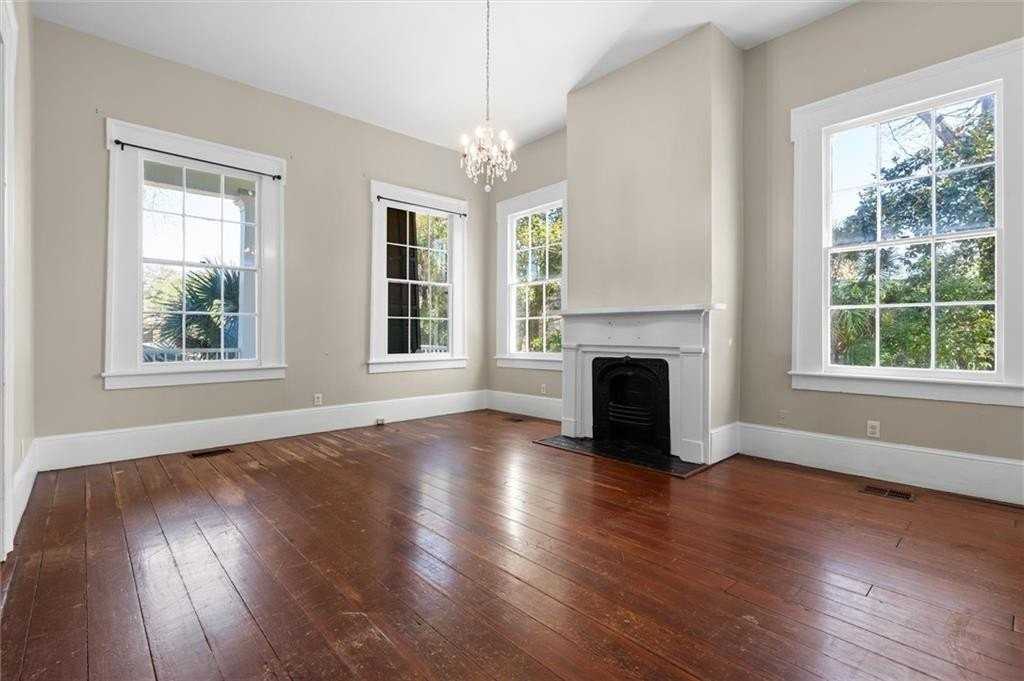 1407 Government St - Photo 6 of 20