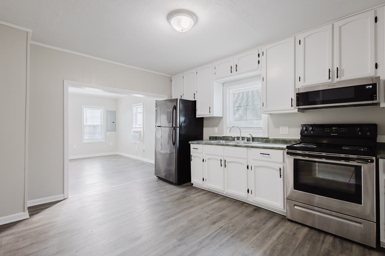 245 Evansdale Ave #1 - Photo 7 of 29