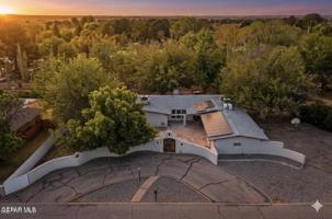 featured image of 5233 White Oak Dr