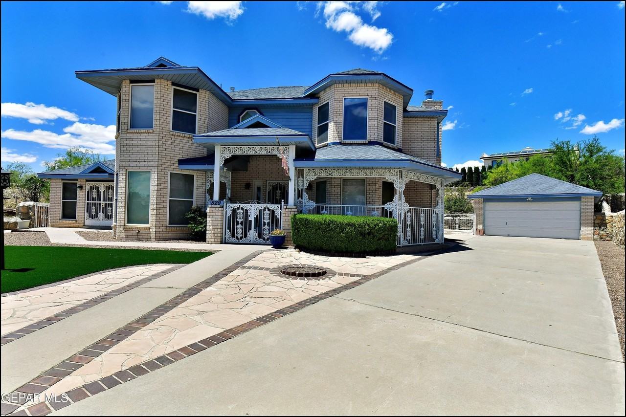 529 Castlerock Ln - Photo 4 of 50