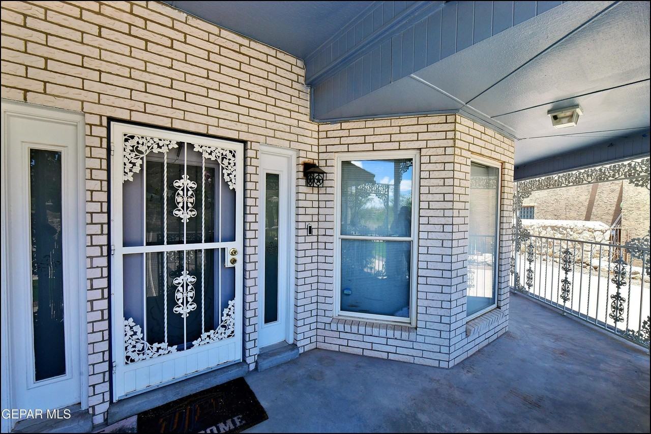 529 Castlerock Ln - Photo 6 of 50