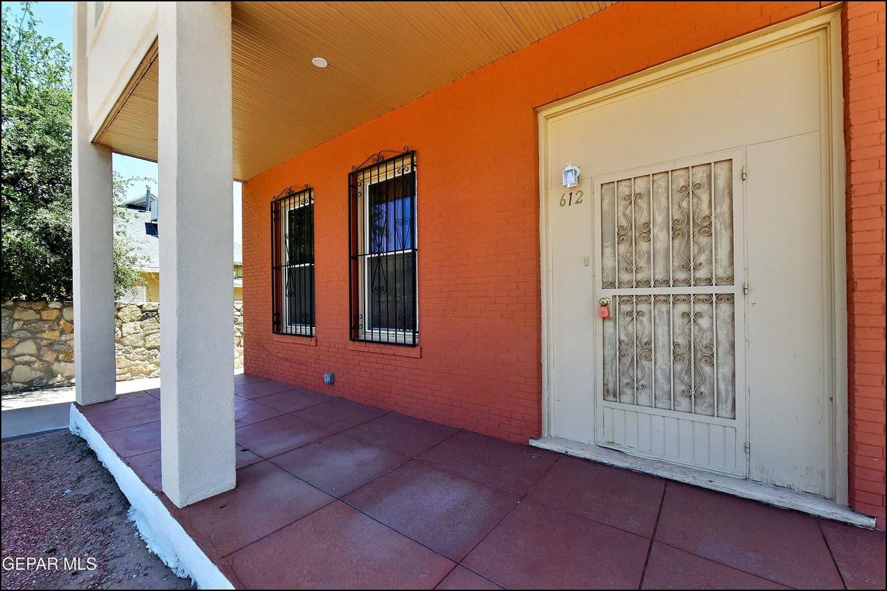 612 E Nevada Ave - Photo 4 of 50