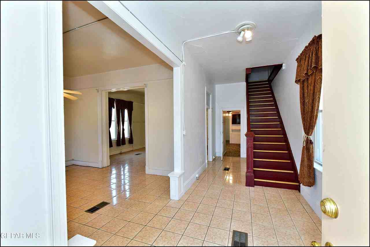 612 E Nevada Ave - Photo 6 of 50