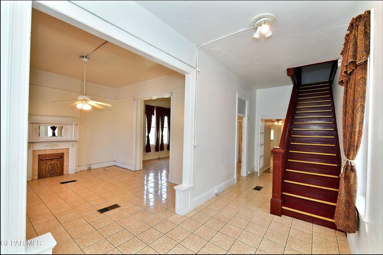 612 E Nevada Ave - Photo 7 of 50