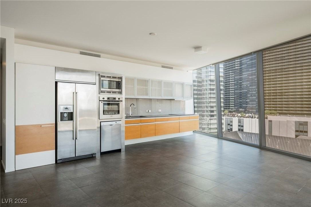 3726 Las Vegas Blvd S #1012 - Photo 4 of 46