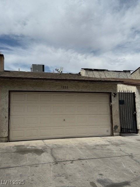 1203 Mews Ln - Photo 2 of 35