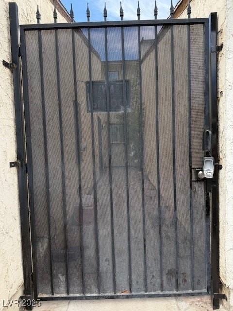 1203 Mews Ln - Photo 3 of 35