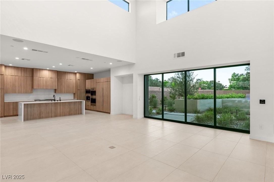 7385 Heron Canyon Ct - Photo 7 of 50