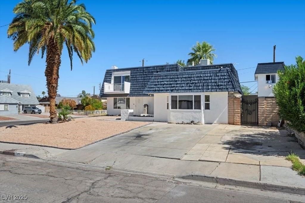 2975 Boise St - Photo 5 of 50