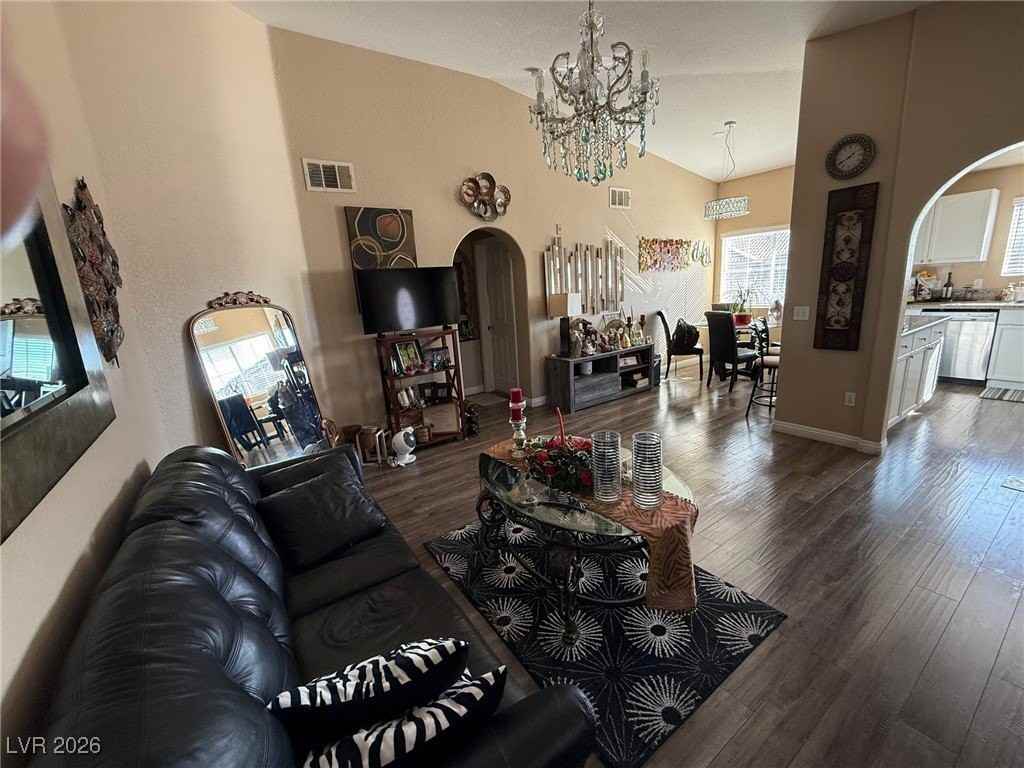 401 Amber Pine St #202 - Photo 4 of 22