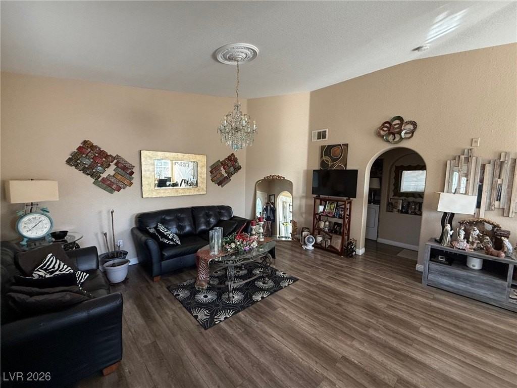 401 Amber Pine St #202 - Photo 5 of 22