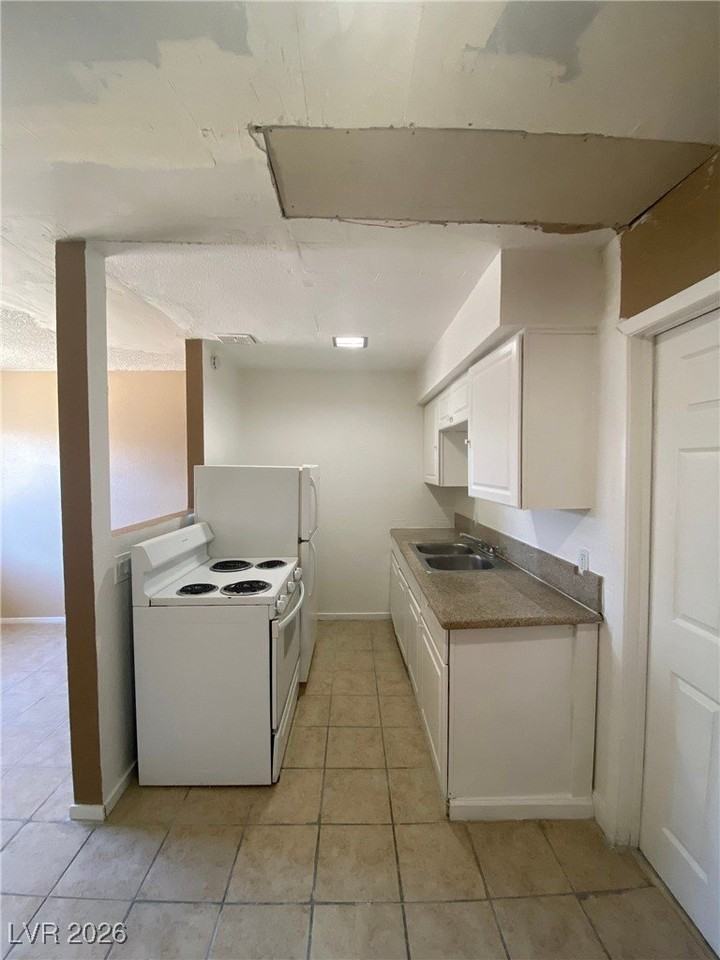 236 W Philadelphia Ave #4 - Photo 7 of 13