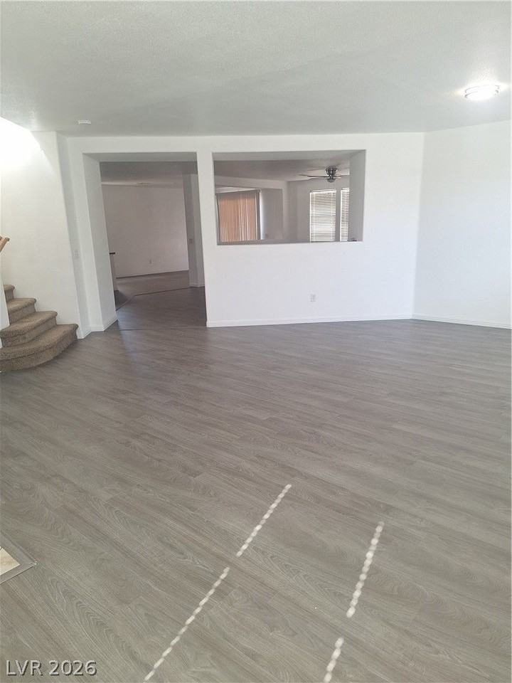 304 Raptors View Ave - Photo 6 of 24