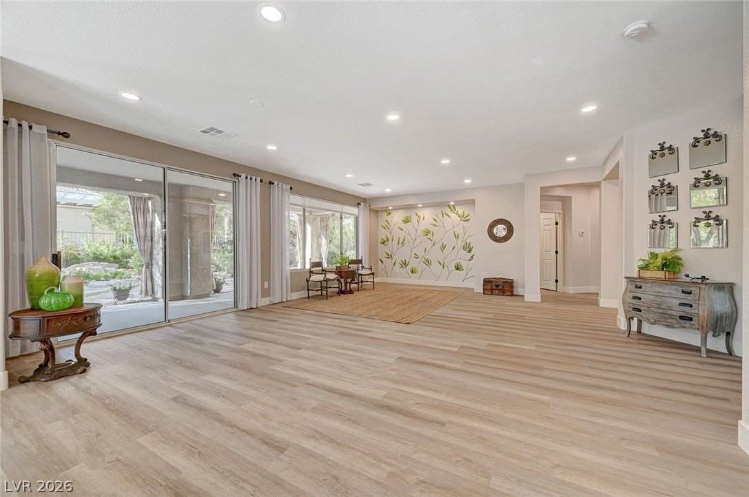 4589 Bersaglio St - Photo 4 of 48