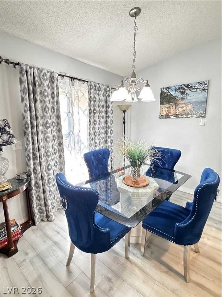 5032 Spencer St #D - Photo 3 of 21